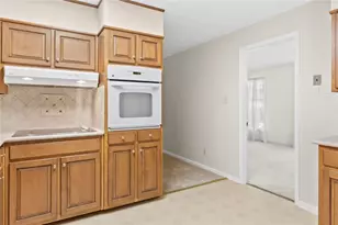 708 Rollingwood Dr, Stone Mountain, GA 30087 - Photo 13