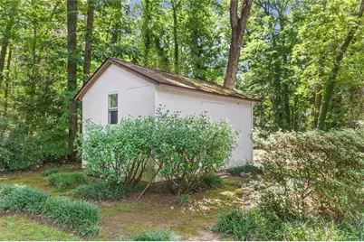 708 Rollingwood Drive, Stone Mountain, GA 30087 - Photo 29