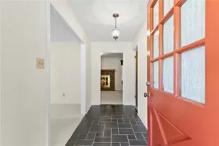 708 Rollingwood Dr, Stone Mountain, GA 30087 - Photo 3