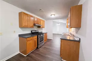85 Hartley Woods Dr NE, Kennesaw, GA 30144 - Photo 5