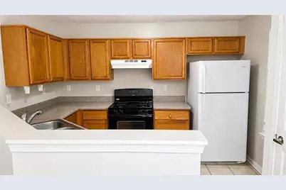 1271 Vintage Pointe Dr, Lawrenceville, GA 30044 - Photo 3