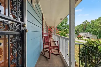 5385 Rockmoor Drive, Stone Mountain, GA 30088 - Photo 7