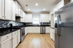 190 Cornerstone Cir, Woodstock, GA 30188 - Photo 9