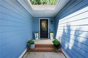 1040 Hillary Ln, Lawrenceville, GA 30043 - Photo 3