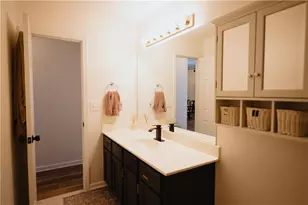 1040 Hillary Ln, Lawrenceville, GA 30043 - Photo 29