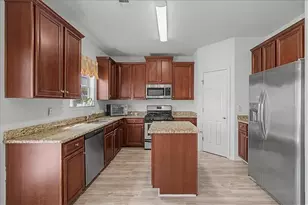 614 Maltese Dr, Atlanta, GA 30349 - Photo 5