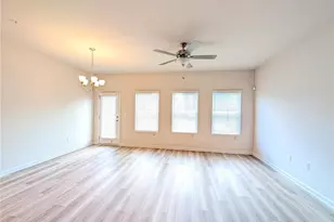 1354 Willow Brk Cir, Jonesboro, GA 30238 - Photo 3