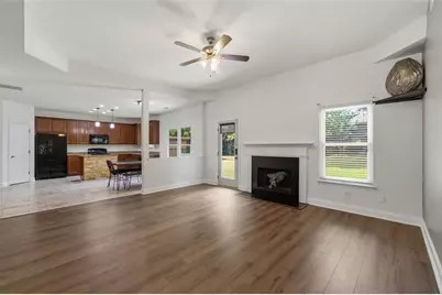 4132 Eldon Drive, Fairburn, GA 30213 - Photo 7