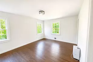 4586 Peachtree Dunwoody Rd, Atlanta, GA 30342 - Photo 9