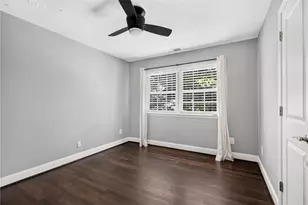 4766 Chamblee Dunwoody Rd, Dunwoody, GA 30338 - Photo 17