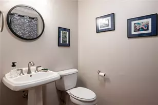 6391 Hawthorne Terrace, Peachtree Corners, GA 30092 - Photo 11