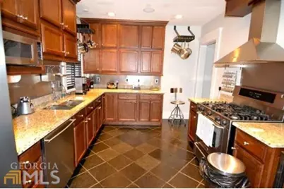 1079 Monroe Drive NE, Atlanta, GA 30306 - Photo 13