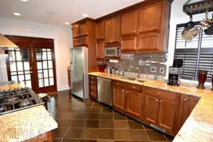 1079 Monroe Dr NE, Atlanta, GA 30306 - Photo 11