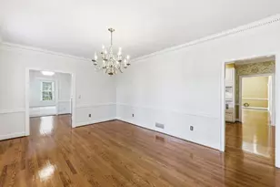 2859 Village Ct, Gainesville, GA 30506 - Photo 11
