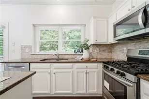 5160 Cinnabar Dr, Alpharetta, GA 30022 - Photo 13