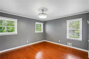 2615 Skyline Dr, Atlanta, GA 30337 - Photo 13