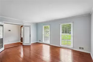 2615 Skyline Dr, Atlanta, GA 30337 - Photo 11