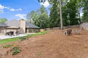 2035 Huntington Hill Trace, Buford, GA 30519 - Photo 21