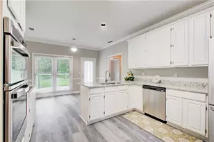 1001 Marie Hill Ct, Conyers, GA 30094 - Photo 13