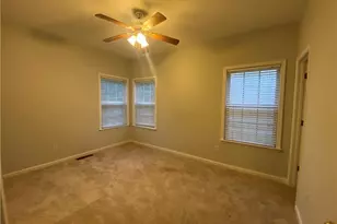 12945 Morningpark Cir, Alpharetta, GA 30004 - Photo 11