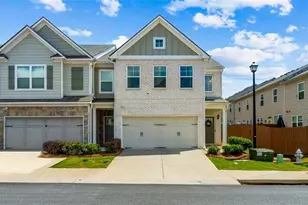 7651 Squire Ct, Fairburn, GA 30213 - Photo 3