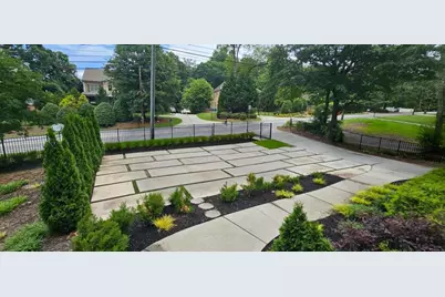 2110 E Roxboro Road NE, Atlanta, GA 30324 - Photo 3