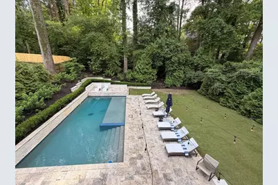 2110 E Roxboro Road NE, Atlanta, GA 30324 - Photo 13