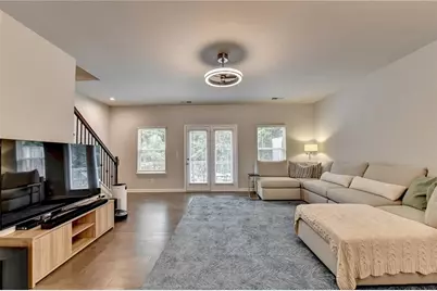 2719 Hedgeway Circle, Kennesaw, GA 30144 - Photo 5