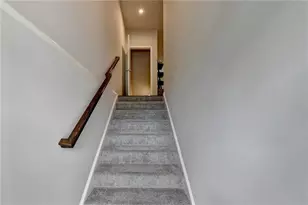 2719 Hedgeway Cir, Kennesaw, GA 30144 - Photo 3