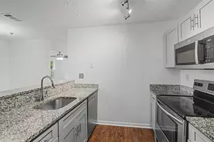 2034 River Heights Walk SE, Marietta, GA 30067 - Photo 9