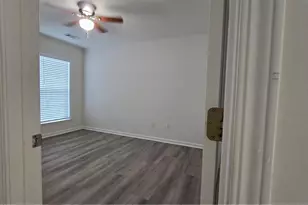 265 Friars Head Dr, Suwanee, GA 30024 - Photo 9