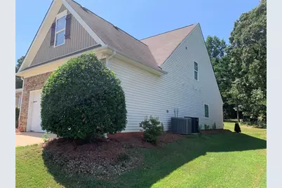 5515 Preserve Point, Flowery Branch, GA 30542 - Photo 3