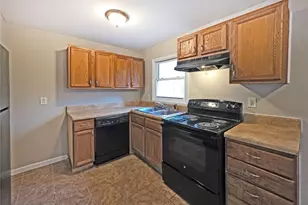 2332 Baywood Dr SE, Atlanta, GA 30315 - Photo 9