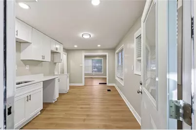 311 Henry Aaron Avenue SW, Atlanta, GA 30310 - Photo 17