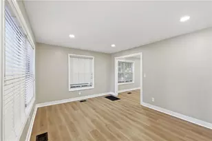 311 Henry Aaron Ave SW, Atlanta, GA 30310 - Photo 17