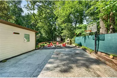2193 W Ponce De Leon Avenue, Decatur, GA 30030 - Photo 17