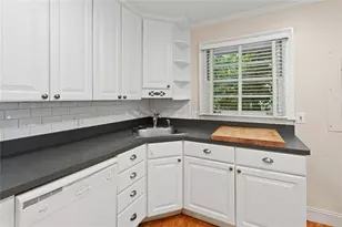 129 Parkside Cir, Decatur, GA 30030 - Photo 17