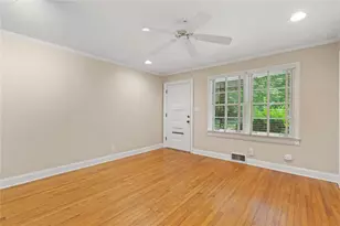129 Parkside Cir, Decatur, GA 30030 - Photo 9