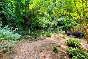 831 Lake Hollow Blvd SW, Marietta, GA 30064 - Photo 19