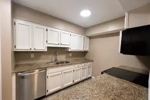 831 Lake Hollow Blvd SW, Marietta, GA 30064 - Photo 3