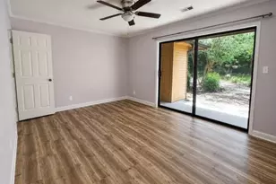 831 Lake Hollow Blvd SW, Marietta, GA 30064 - Photo 7