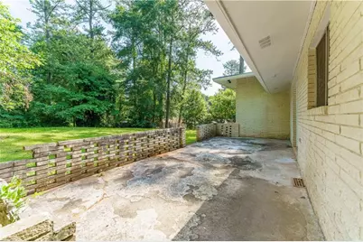 3499 Creekview Circle, Stone Mountain, GA 30083 - Photo 43
