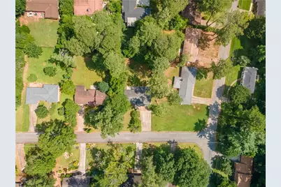 3499 Creekview Circle, Stone Mountain, GA 30083 - Photo 49