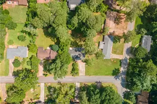 3499 Creekview Cir, Stone Mountain, GA 30083 - Photo 49