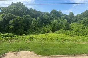 200 W Washington St, Newnan, GA 30263 - Photo 1