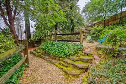 768 Brookridge Drive NE, Atlanta, GA 30306 - Photo 15