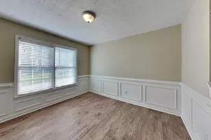 3925 Riversong Dr, Suwanee, GA 30024 - Photo 7