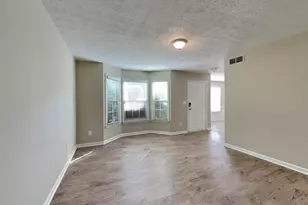 3925 Riversong Dr, Suwanee, GA 30024 - Photo 5