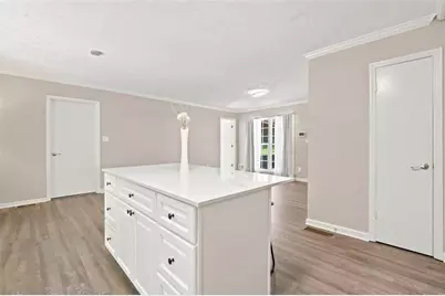 1013 Shady Lane NW, Kennesaw, GA 30152 - Photo 13