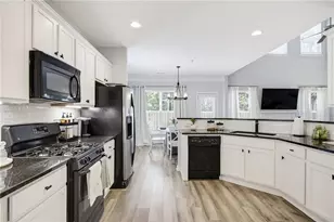 403 Mountain View Ln, Woodstock, GA 30188 - Photo 15